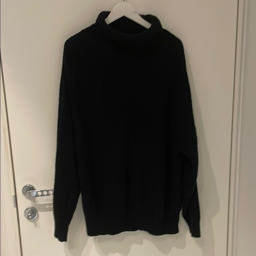 Men's Black Sweater